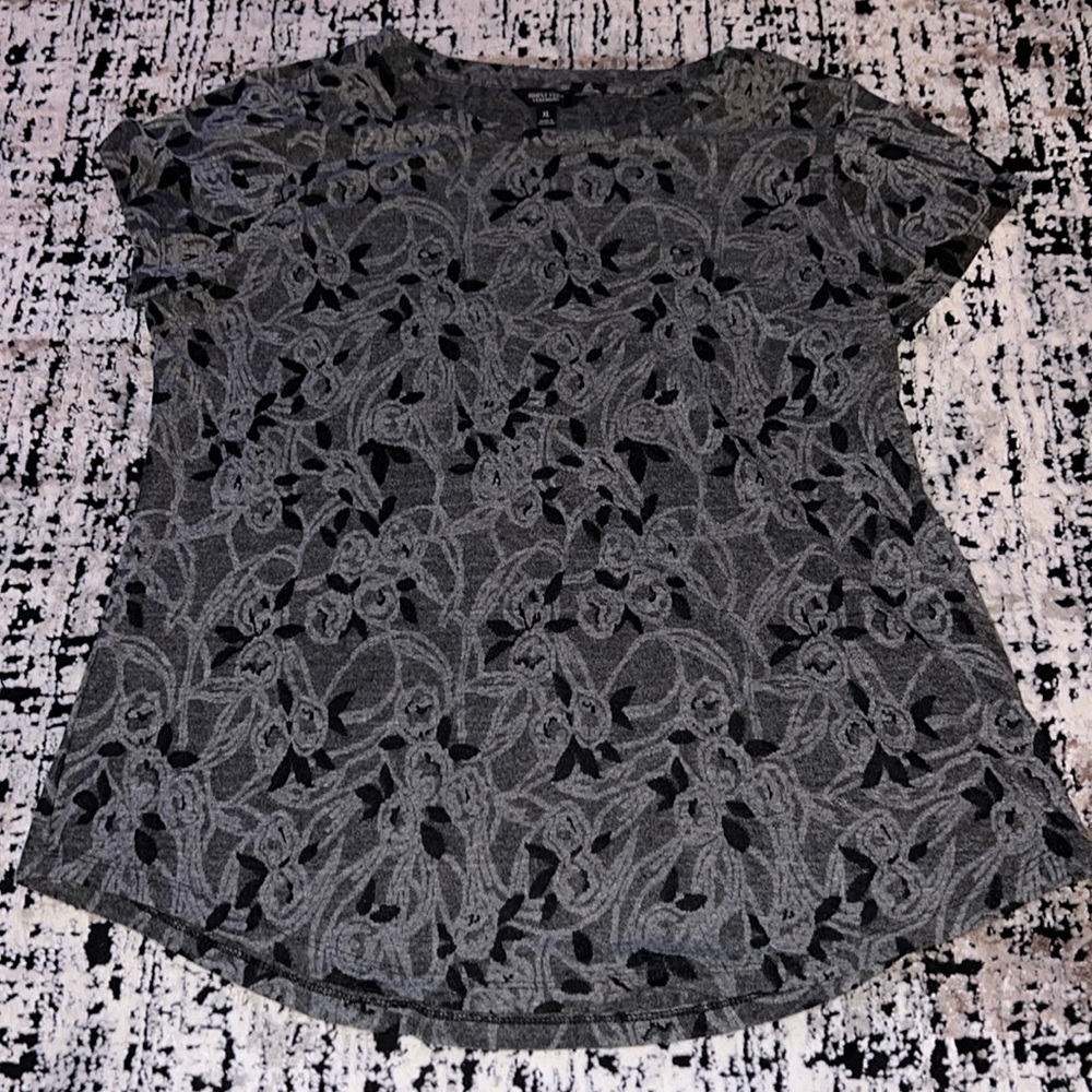 Vera Wang XL Short Sleeve